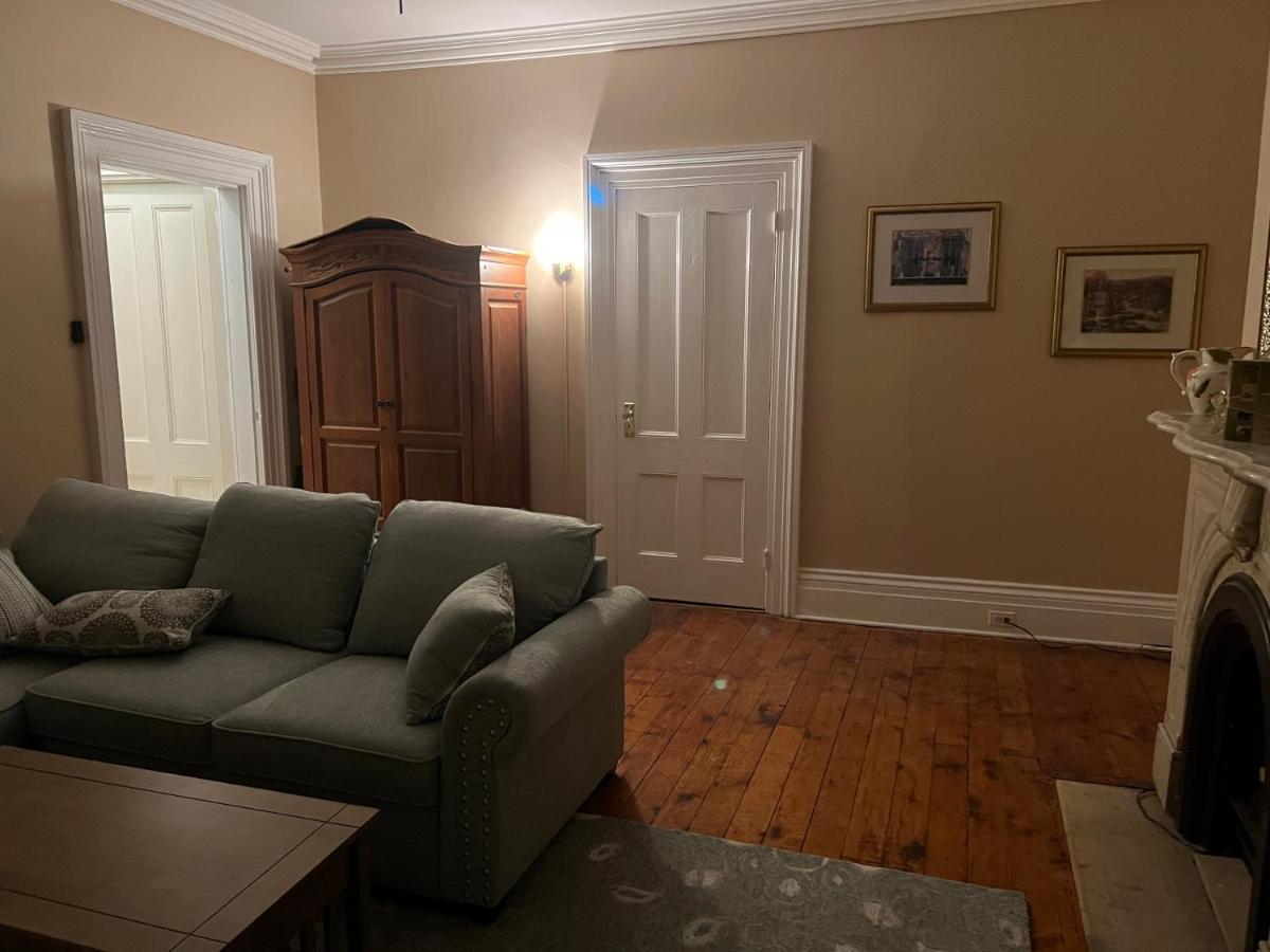 1 Bedroom Private Victorian Apt In Convenient City Location On 5 Acre, Sleeps 4 Poughkeepsie Exterior photo